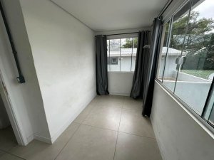 Casa com 350m², 3 dormitórios no bairro Cristal em Porto Alegre para Alugar