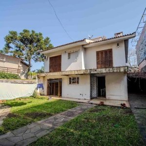 Casa com 287m², 3 dormitórios no bairro Sarandi em Porto Alegre para Alugar