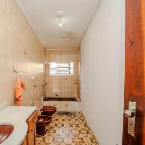 Casa com 287m², 3 dormitórios no bairro Sarandi em Porto Alegre para Alugar