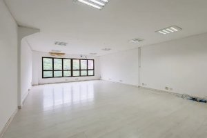 Depósito com 310m² no bairro São Geraldo em Porto Alegre para Alugar