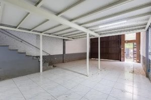 Depósito com 310m² no bairro São Geraldo em Porto Alegre para Alugar