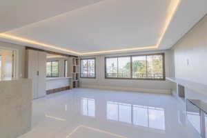 Apartamento com 121m², 3 dormitórios no bairro Petrópolis em Porto Alegre para Alugar