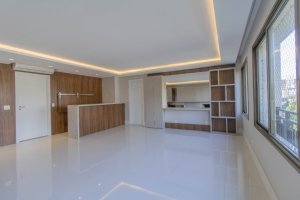 Apartamento com 121m², 3 dormitórios no bairro Petrópolis em Porto Alegre para Alugar