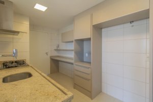 Apartamento com 121m², 3 dormitórios no bairro Petrópolis em Porto Alegre para Alugar
