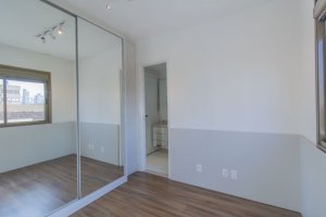 Apartamento com 121m², 3 dormitórios no bairro Petrópolis em Porto Alegre para Alugar