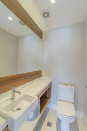 Apartamento com 121m², 3 dormitórios no bairro Petrópolis em Porto Alegre para Alugar