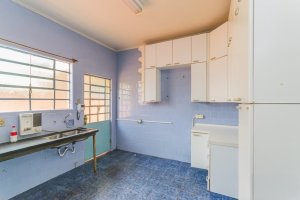 Casa com 250m², 5 dormitórios no bairro Rio Branco em Porto Alegre para Alugar