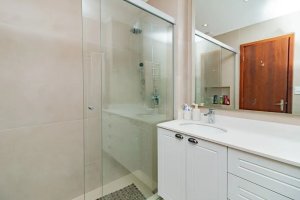 Apartamento com 130m², 2 dormitórios no bairro Rio Branco em Porto Alegre para Alugar