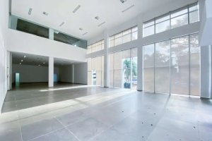Loja com 840m² no bairro Auxiliadora em Porto Alegre para Alugar