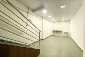 Loja com 840m² no bairro Auxiliadora em Porto Alegre para Alugar