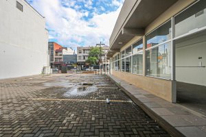 Ponto Comercial com 215m² no bairro São João em Porto Alegre para Alugar