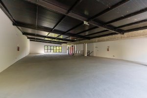 Prédio Comercial com 850m² no bairro Moinhos de Vento em Porto Alegre para Alugar