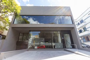 Prédio Comercial com 850m² no bairro Moinhos de Vento em Porto Alegre para Alugar