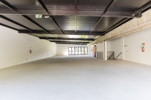 Prédio Comercial com 850m² no bairro Moinhos de Vento em Porto Alegre para Alugar