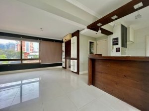 Apartamento com 95m², 3 dormitórios no bairro Petrópolis em Porto Alegre para Alugar