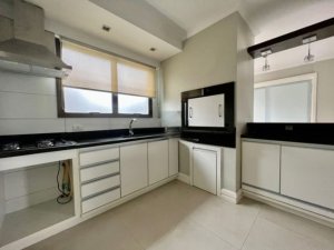 Apartamento com 95m², 3 dormitórios no bairro Petrópolis em Porto Alegre para Alugar