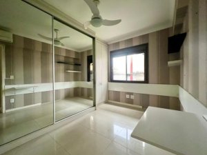 Apartamento com 95m², 3 dormitórios no bairro Petrópolis em Porto Alegre para Alugar
