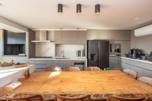 Apartamento com 172m², 4 dormitórios no bairro Três Figueiras em Porto Alegre para Alugar