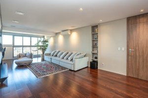 Apartamento com 172m², 4 dormitórios no bairro Três Figueiras em Porto Alegre para Alugar