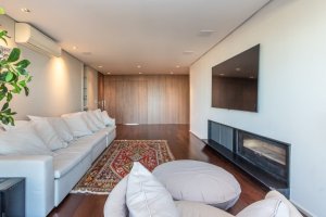 Apartamento com 172m², 4 dormitórios no bairro Três Figueiras em Porto Alegre para Alugar