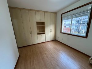 Apartamento com 85m², 2 dormitórios no bairro Petrópolis em Porto Alegre para Alugar