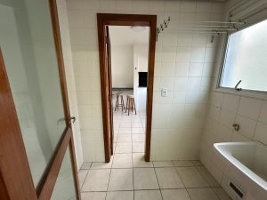 Apartamento com 85m², 2 dormitórios no bairro Petrópolis em Porto Alegre para Alugar
