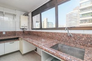 Apartamento com 162m², 3 dormitórios no bairro Moinhos de Vento em Porto Alegre para Alugar