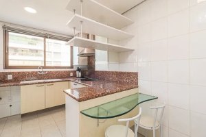 Apartamento com 162m², 3 dormitórios no bairro Moinhos de Vento em Porto Alegre para Alugar