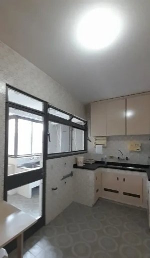 Apartamento com 167m², 3 dormitórios no bairro Moinhos de Vento em Porto Alegre para Alugar