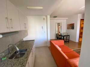 Apartamento com 57m², 2 dormitórios no bairro Jardim Carvalho em Porto Alegre para Alugar
