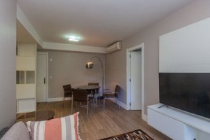 Apartamento com 58m², 1 dormitório no bairro Três Figueiras em Porto Alegre para Alugar