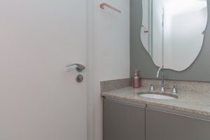 Apartamento com 30m², 1 dormitório no bairro Passo da Areia em Porto Alegre para Alugar