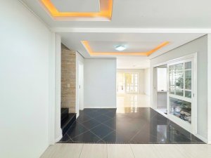 Casa em Condomínio com 223m², 3 dormitórios no bairro Sarandi em Porto Alegre para Alugar