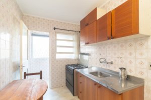 Apartamento com 50m², 3 dormitórios no bairro Petrópolis em Porto Alegre para Alugar