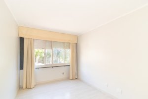 Apartamento com 50m², 3 dormitórios no bairro Petrópolis em Porto Alegre para Alugar