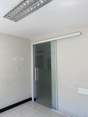 Sala Comercial com 280m² no bairro Centro Histórico em Porto Alegre para Alugar