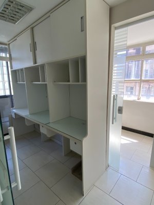 Sala Comercial com 280m² no bairro Centro Histórico em Porto Alegre para Alugar