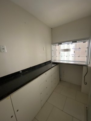 Sala Comercial com 280m² no bairro Centro Histórico em Porto Alegre para Alugar
