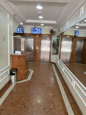 Sala Comercial com 280m² no bairro Centro Histórico em Porto Alegre para Alugar