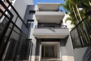 Apartamento com 45m², 2 dormitórios no bairro Rio Branco em Porto Alegre para Alugar