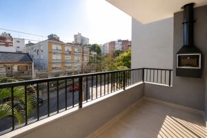Apartamento com 45m², 2 dormitórios no bairro Rio Branco em Porto Alegre para Alugar