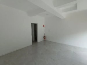 Loja com 38m² no bairro Praia de Belas em Porto Alegre para Alugar
