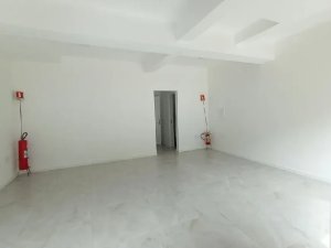 Loja com 38m² no bairro Praia de Belas em Porto Alegre para Alugar
