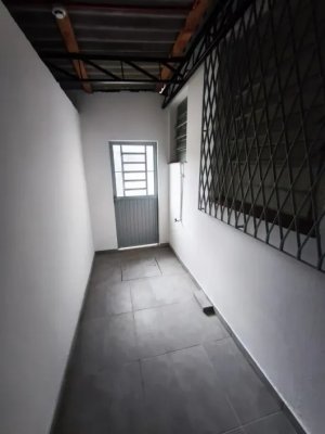 Loja com 160m² no bairro São Sebastião em Porto Alegre para Alugar