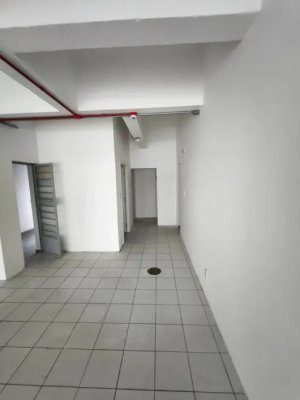 Loja com 160m² no bairro São Sebastião em Porto Alegre para Alugar