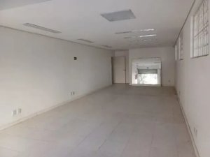 Loja com 74m² no bairro Floresta em Porto Alegre para Alugar