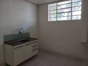 Loja com 74m² no bairro Floresta em Porto Alegre para Alugar