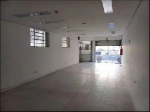 Loja com 74m² no bairro Floresta em Porto Alegre para Alugar