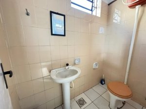 Depósito com 200m² no bairro Sarandi em Porto Alegre para Alugar