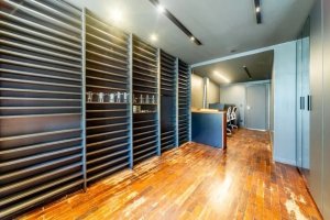 Casa com 185m², 4 dormitórios no bairro Auxiliadora em Porto Alegre para Alugar